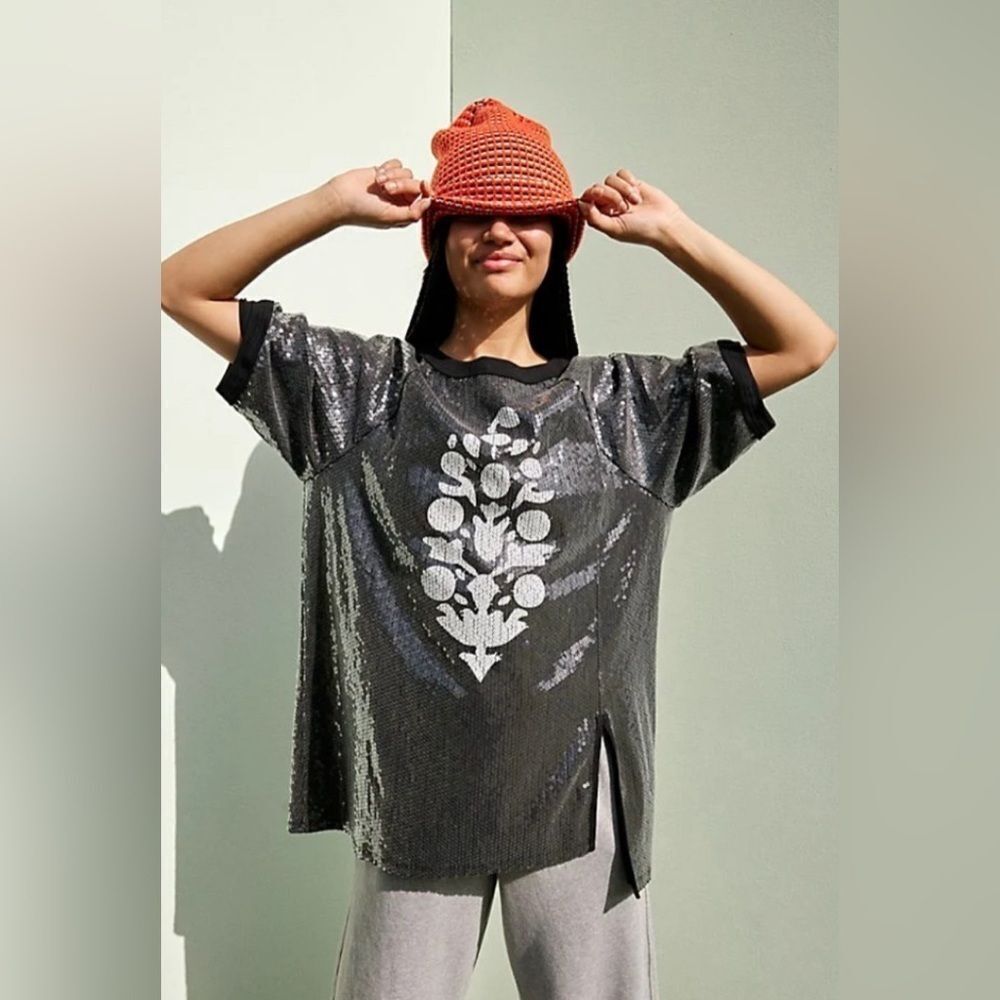 Free People Sequin Run Off TeeSize XS